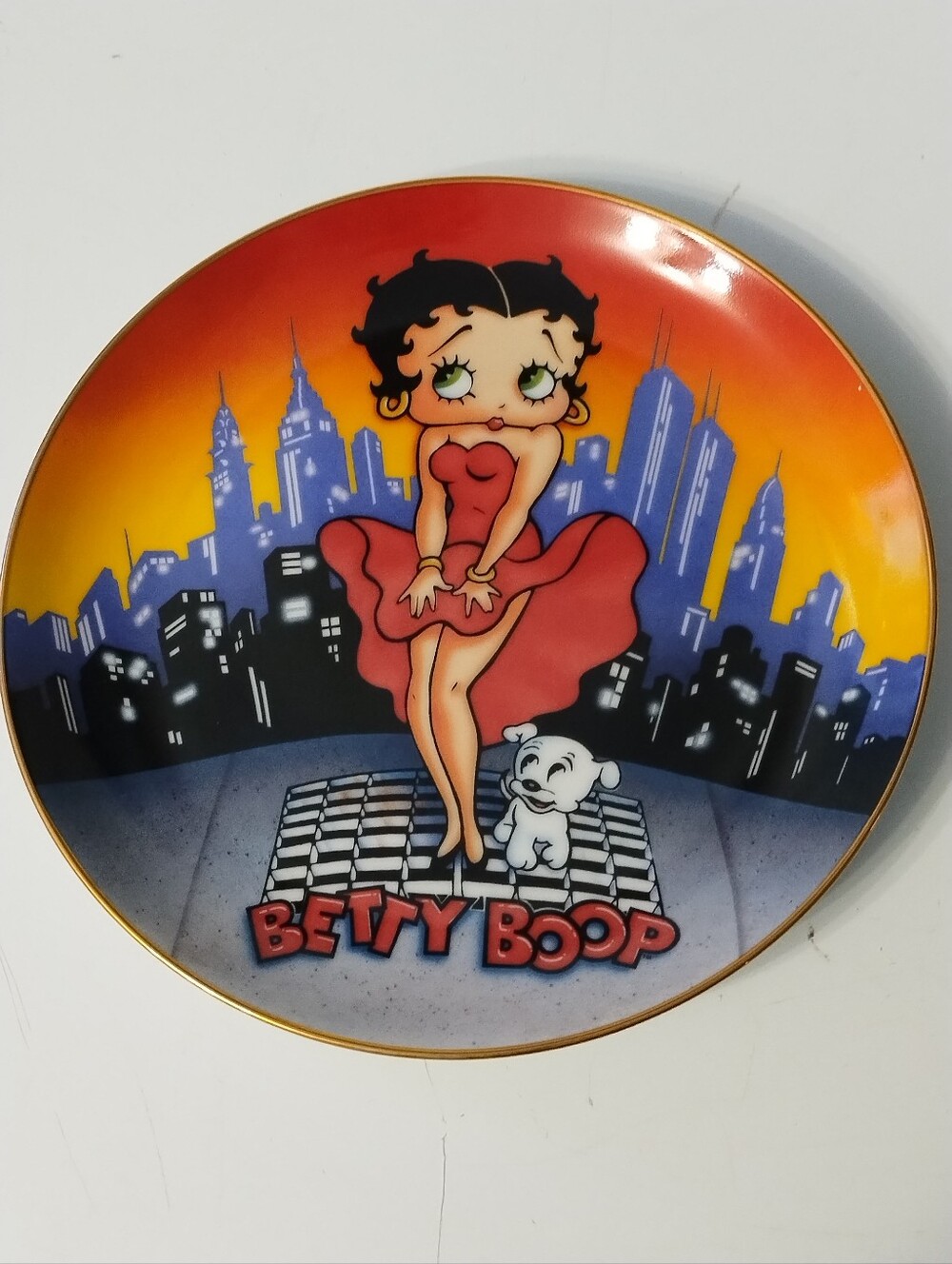 1993 "The Toast Of The Town" Limited Edition Betty Boop Plate with 23K Gold Trim